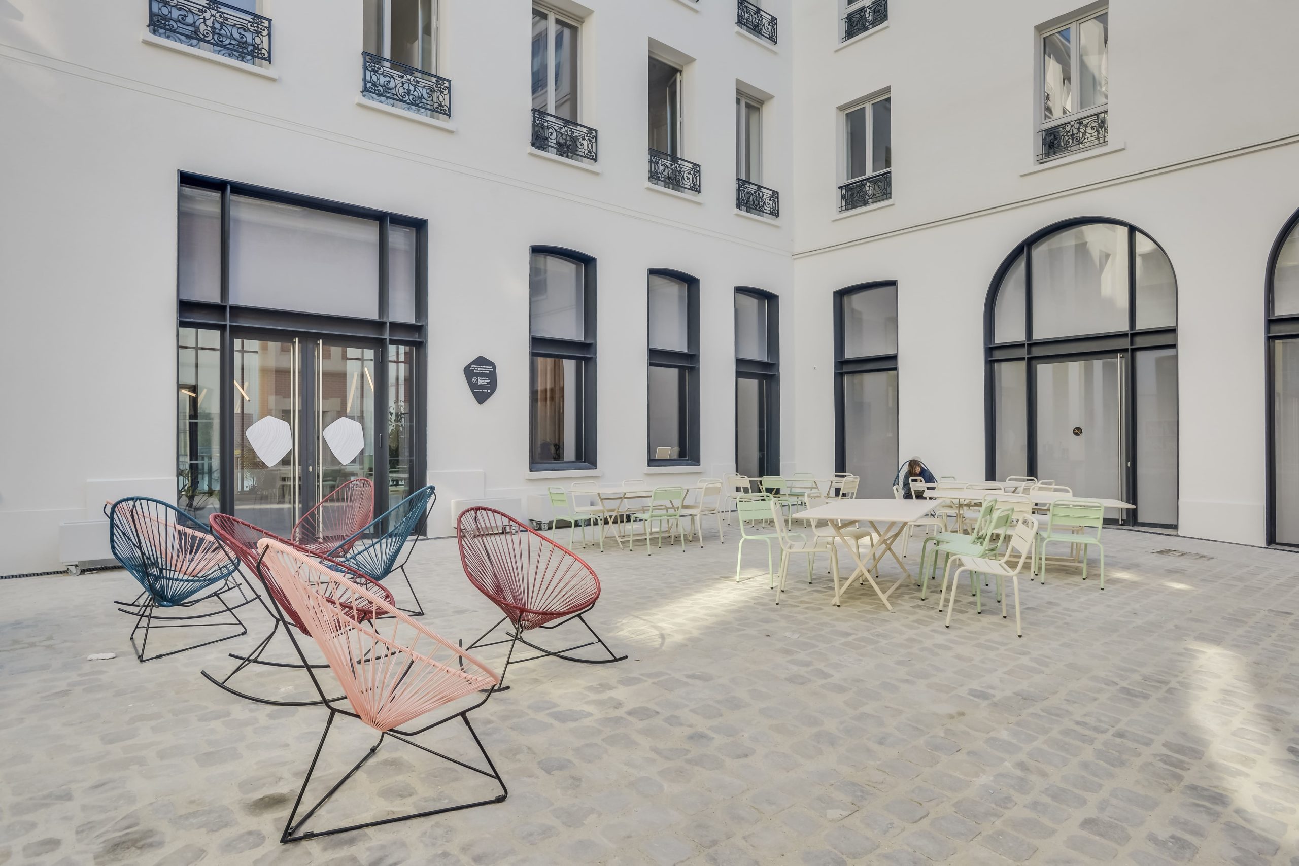 Laboratoire_Charles_V_Cour_d’honneur_2
