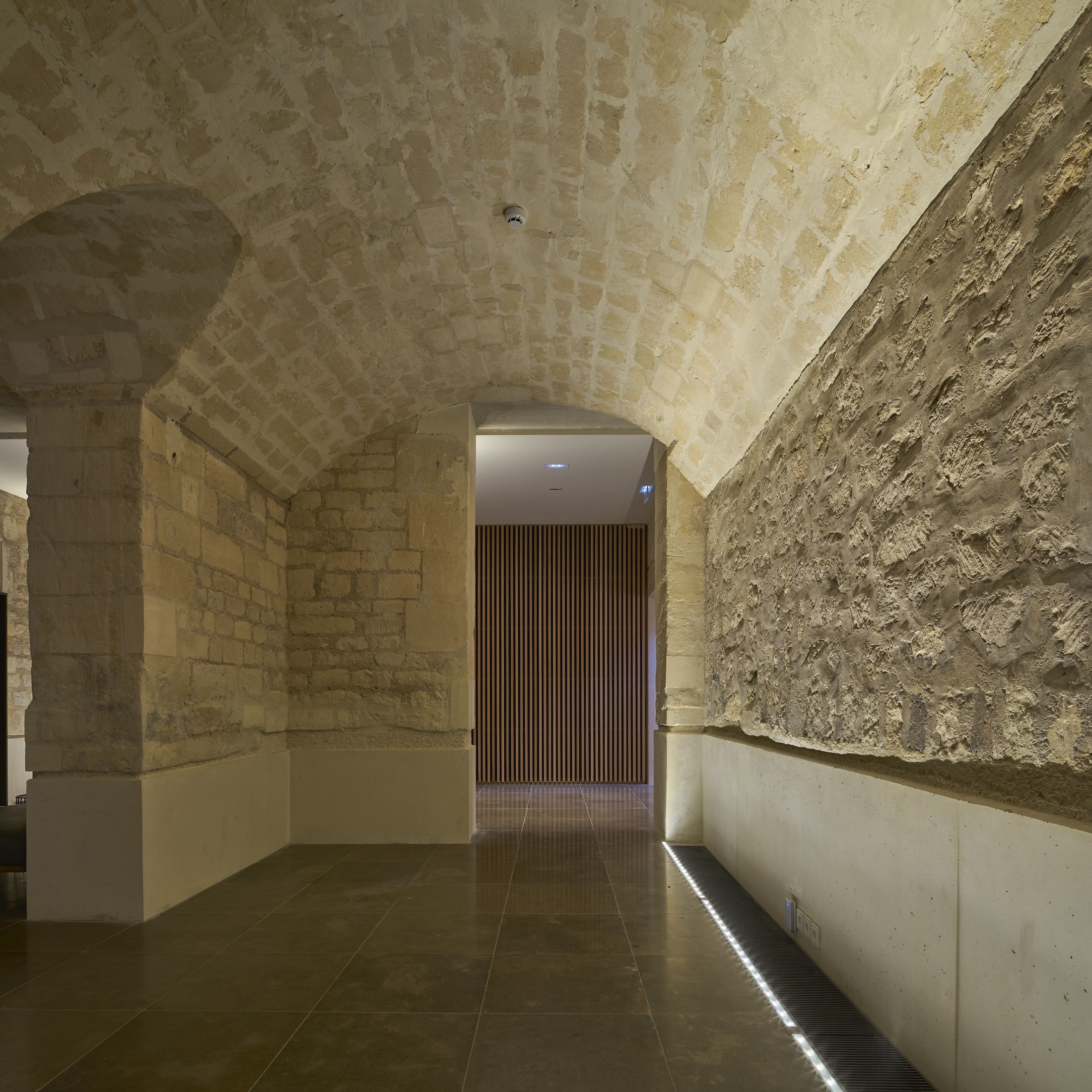 Laboratoire_Charles_V_Foyer_2