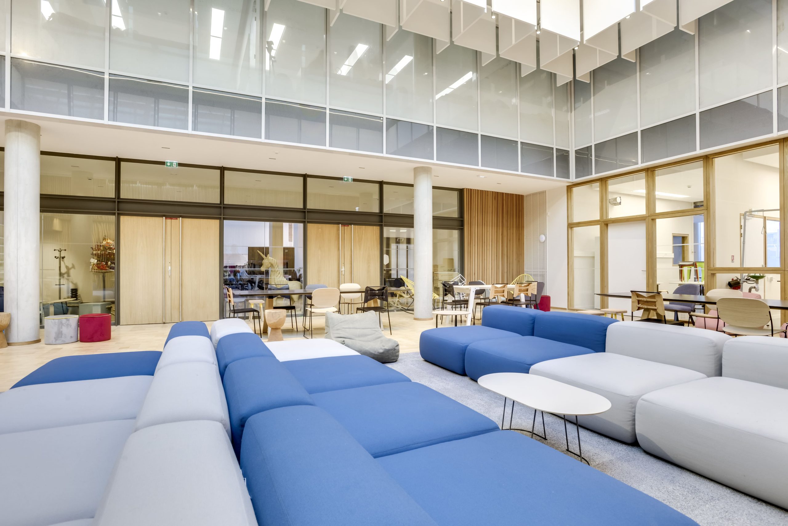 Le_Laboratoire_Charles_V_Learning_Center_4