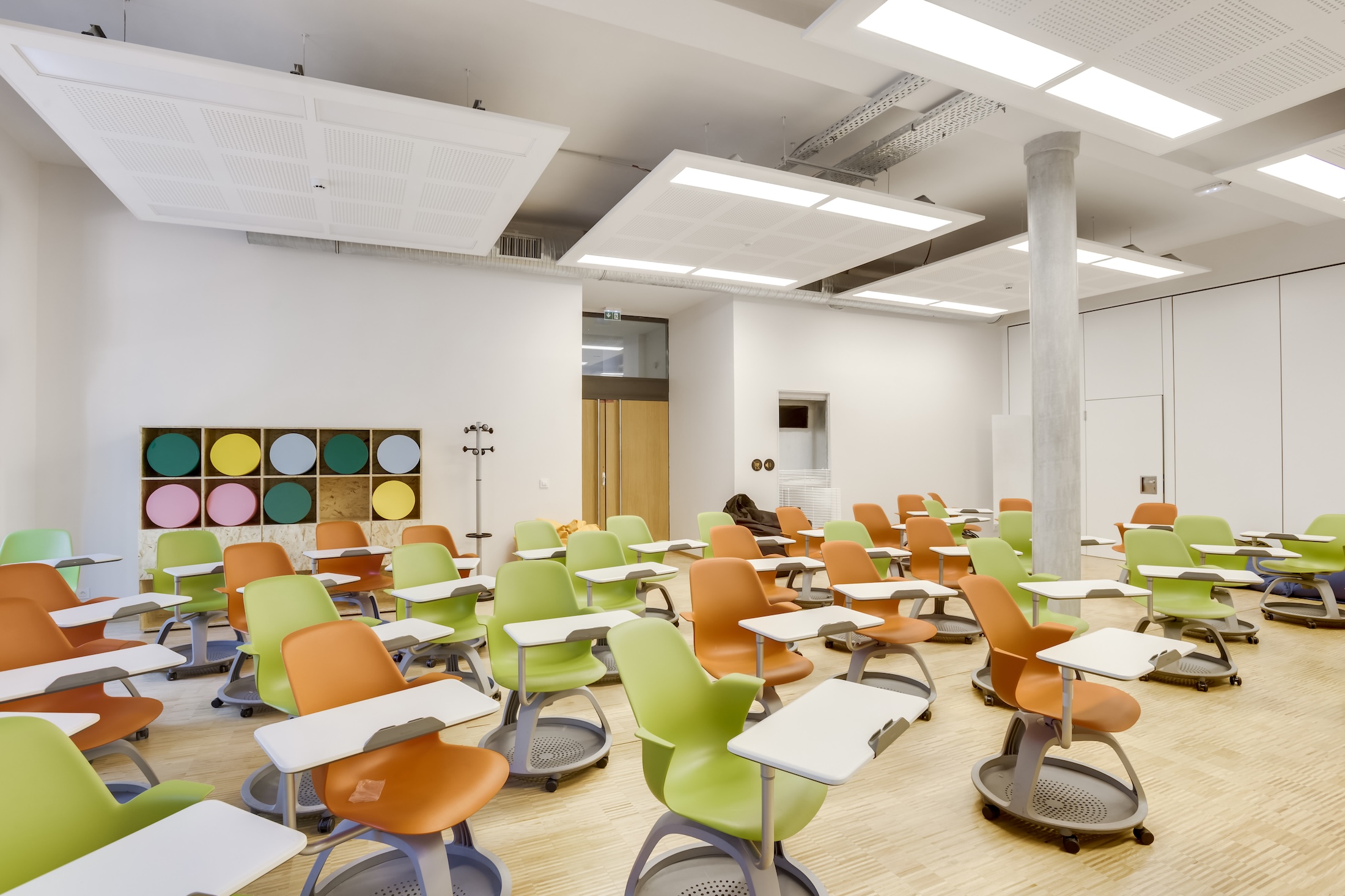 Le_Laboratoire_Charles_V_Learning_Center_Extension_1